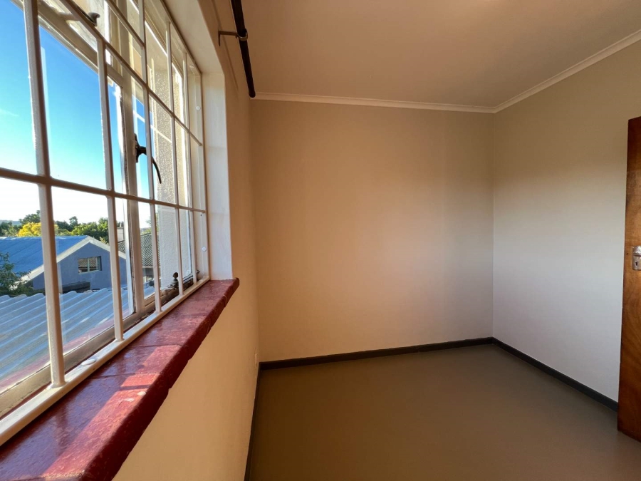 To Let 3 Bedroom Property for Rent in La Colline Western Cape